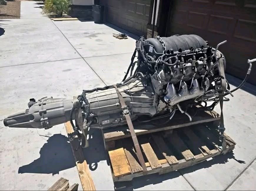 2016 LT1 engine and 8l90e
